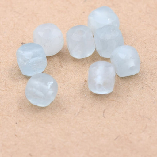 bead cube faceted square aquamarine 4mm - Hole 1mm (10)