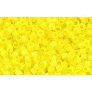 cc42 - Toho Treasure beads 11/0 opaque dandelion (5g)