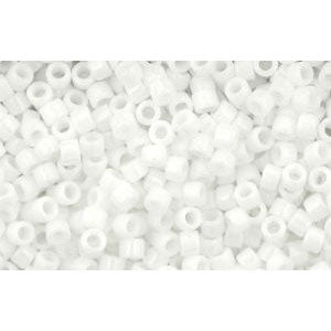 cc41 - Toho Treasure beads 11/0 opaque white (5g)