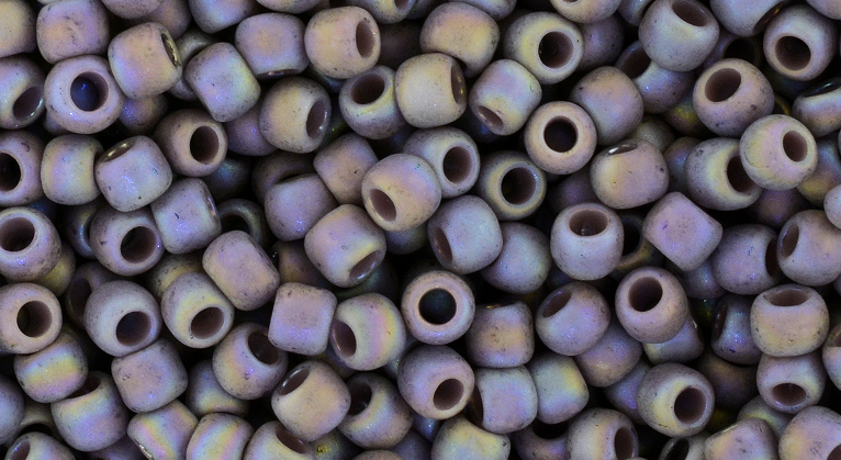 cc2638F - Toho beads 8/0 semi glazed rainbow Lavender (10g)