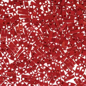 Cc408 - Miyuki QUARTER tila beads Opaque red 1.2mm (50 beads)