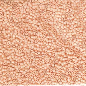 DB1512 -11/0 opaque MATTE light peach- 1,6mm - Hole : 0,8mm (5gr)