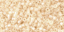 cc147 - Toho Treasure beads 11/0 ceylon light ivory (5g)