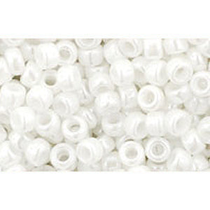 cc121 - Toho beads 8/0 opaque lustered white (10g)