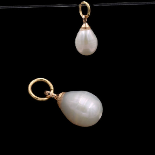 Oval Baroque freshwater pearl pendant - 10mm with ring (1)