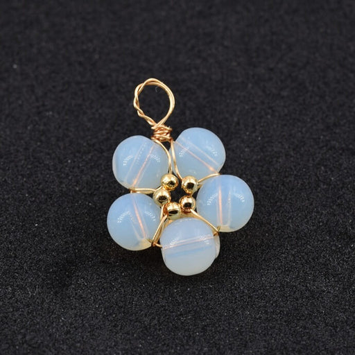 Flower pendant with opalite beads and Golden copper - 17mm - Hole: 3mm (1)