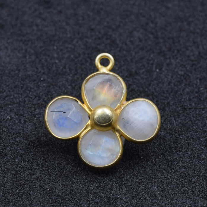 Moonstone flower pendant - flash gold on silver - 15mm - Hole: 1mm (1)