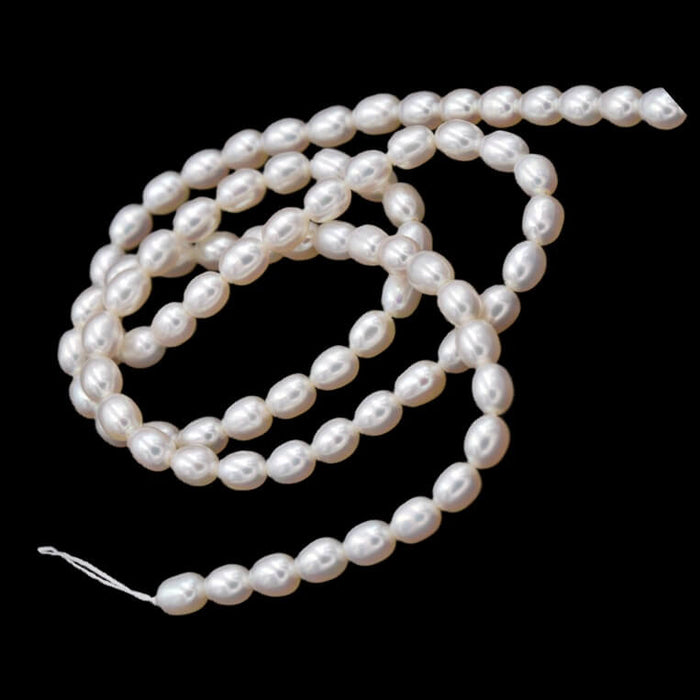 Freshwater pearl rice - white cream - 4mm - Hole: 0.6mm (1 Strand)