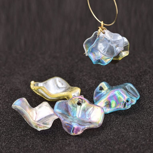Iridescent Mixed Color Petal Pendant in Acrylic 16mm - Hole: 1mm (4)