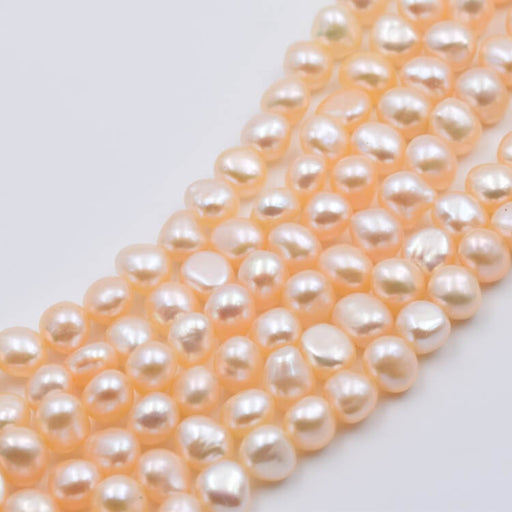 Freshwater pearls powder pink nugget - 6-6.5mm (1 strand)