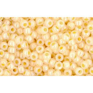 cc903 - Toho beads 11/0 ceylon custard (10g)