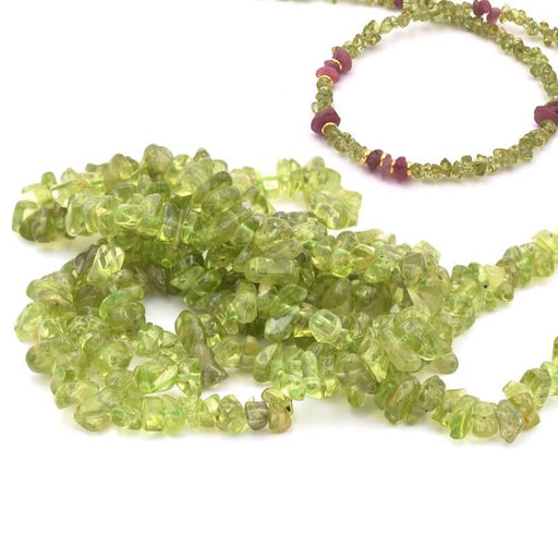 Buy Peridot Chips Beads 6-10mm - hole: 0.6mm (1 strand 80cm)