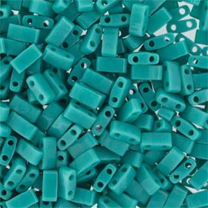 cc412 -Miyuki HALF tila beads Opaque Turquoise green 2.5mm (35 beads)