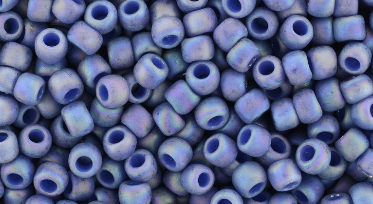 cc2636F - Toho beads 8/0 semi glazed rainbow Soft Blue (10g)