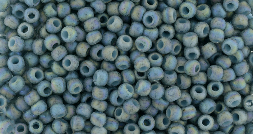 cc2635F - Toho beads 11/0 semi glazed rainbow Blue Turquoise (10g)