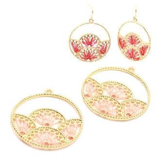 Pendant flat round with fan Golden and LIGHT PINK tube beads 35mm (2)