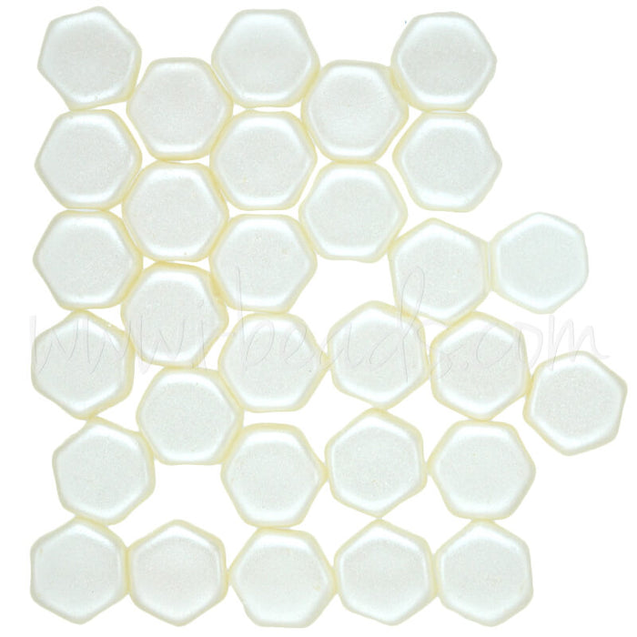 Honeycomb beads 6mm pastel cream (30)