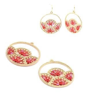 Pendant flat round with fan Golden and RED PINK tube beads 35mm (2)