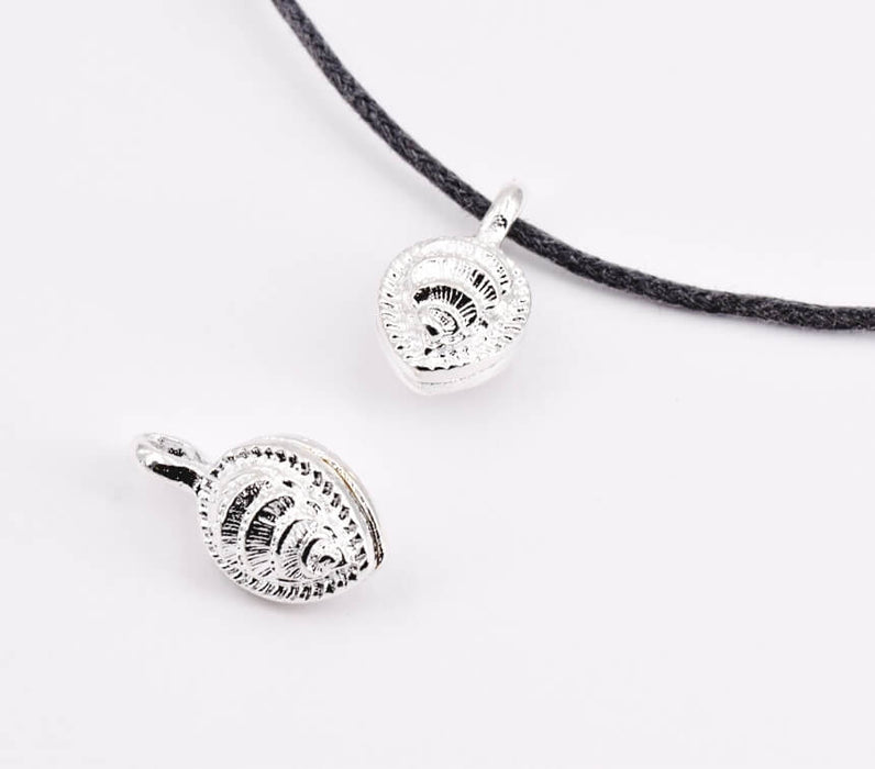 Charm, pendant Grigri Buddhist leaf ethnic shape plated silver color 18x11mm (1)