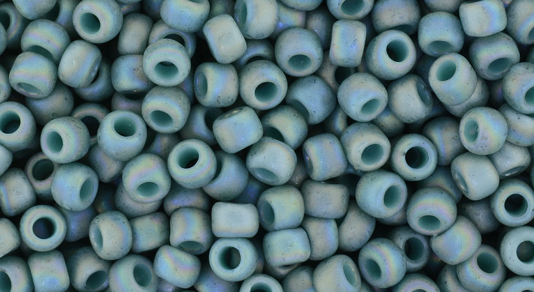 cc2634F - Toho beads 8/0 semi glazed rainbow Turquoise (10g)