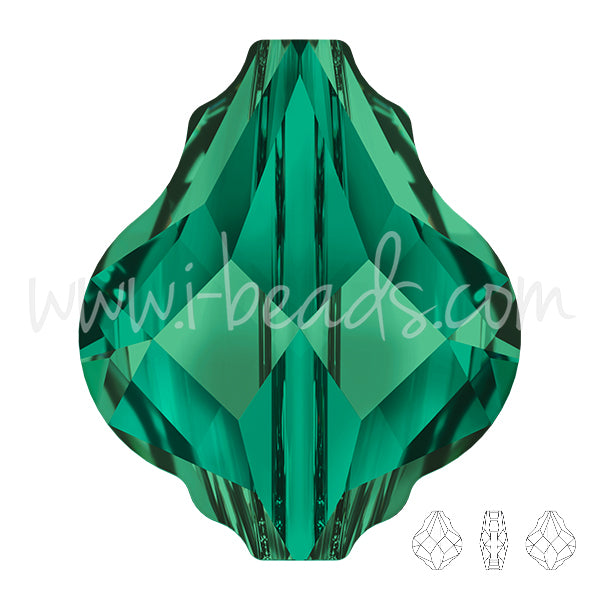 Swarovski 5058 Baroque bead emerald 14mm (1)