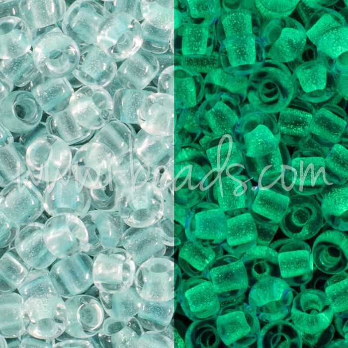 cc2723 - Toho beads 11/0 Glow in the dark baby blue/bright green (10g)